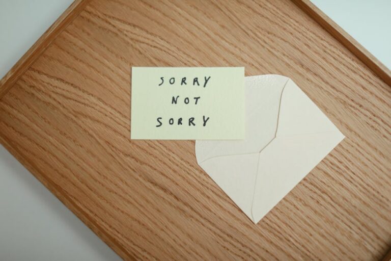 35+ Heartfelt Examples: How to Write a Condolence Email