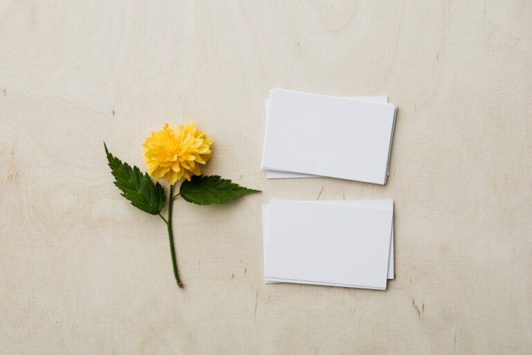 35+ Thoughtful Funeral Flower Messages: What to Say