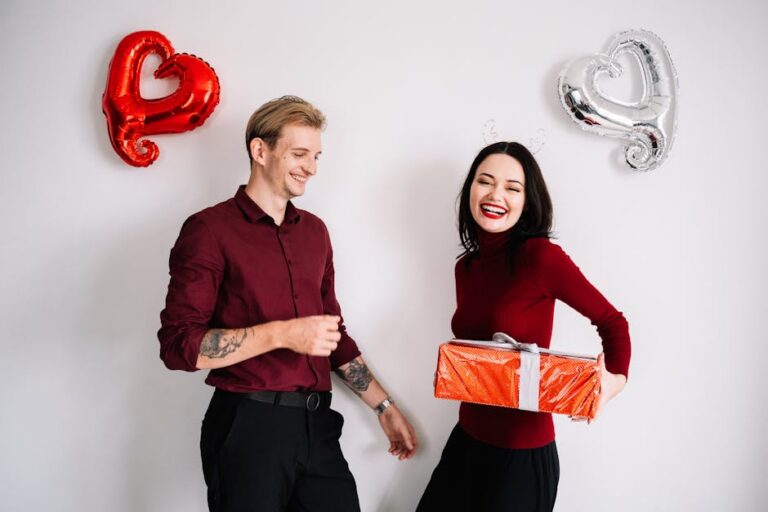 10 Sweet Birthday Messages to Make Your Male Crush Smile All Day
