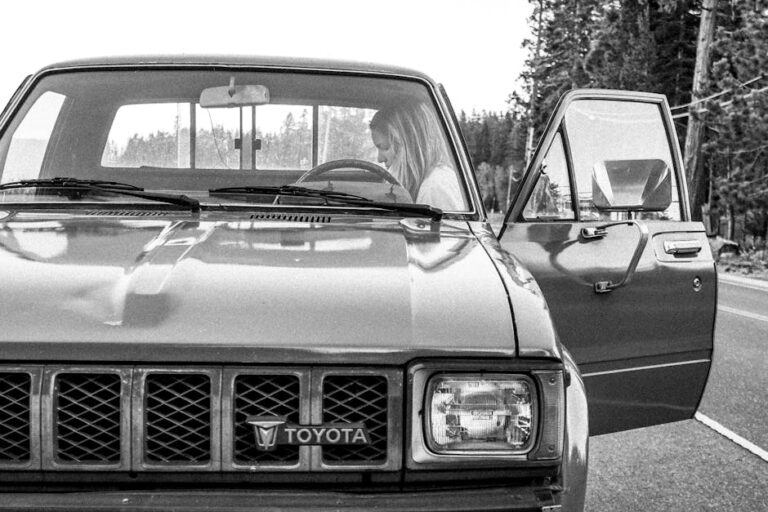 47+ Epic Truck Captions for Instagram You’ll Love