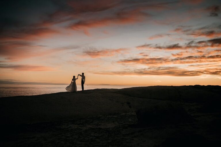 47+ Romantic Sunset Quotes for Couples Who Love Watching the Sun Go Down