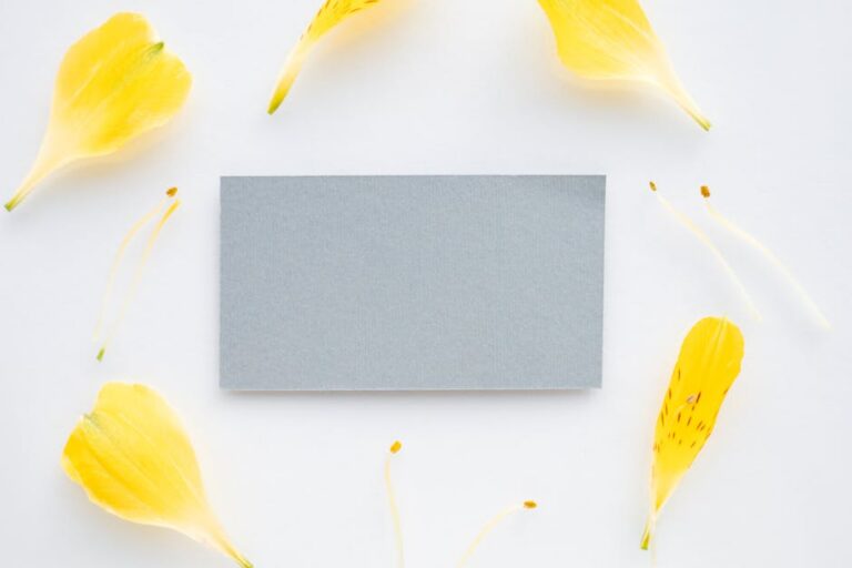 35+ Heartfelt Death Announcement Templates and Tips to Write Yours+
