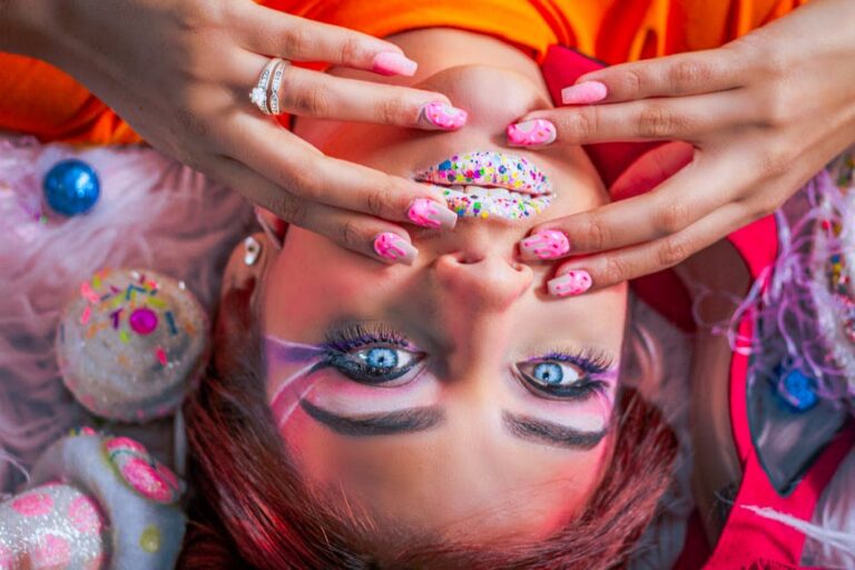 47+ Best Glam Captions for Instagram to Add Glitz to Your Day