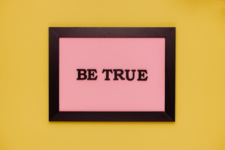 47+ Short Aesthetic Color Quotes for Life’s Bright and Colorful Moments