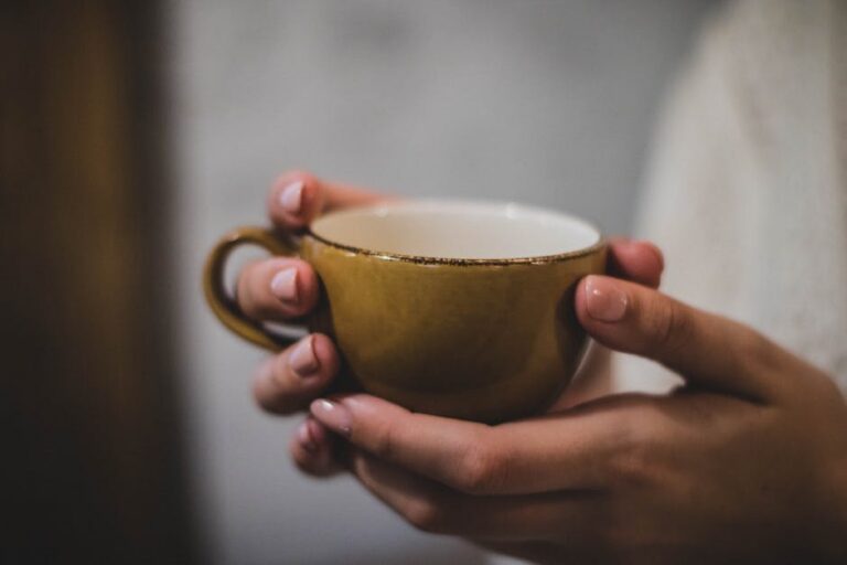 43+ Thoughtful Alternatives to Say Instead of ‘Sorry for Your Loss’