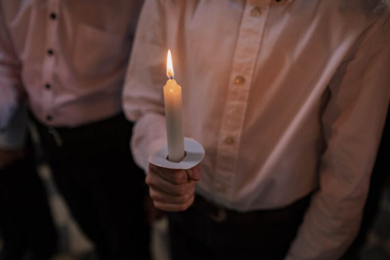 38+ Comforting Prayers and Lines for the Dead: Catholic & Christian Prayers for Loss